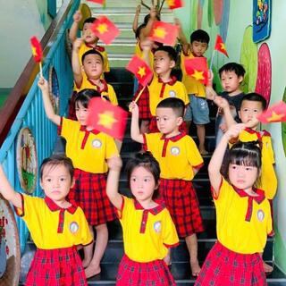 <a href="/mam-non-mat-troi/gioi-thieu/hoat-dong-nha-truong.html" title="Hoạt động nhà trường" rel="dofollow">Hoạt động nhà trường</a>